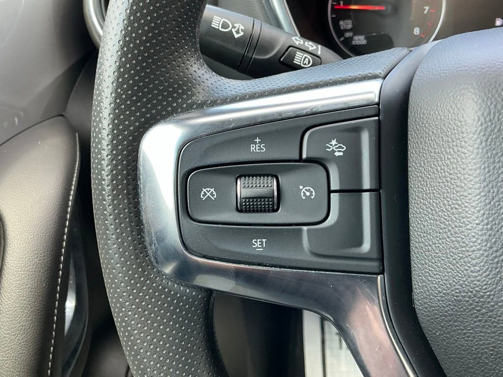 Used 2025 Chevrolet Blazer LT FWD image 31