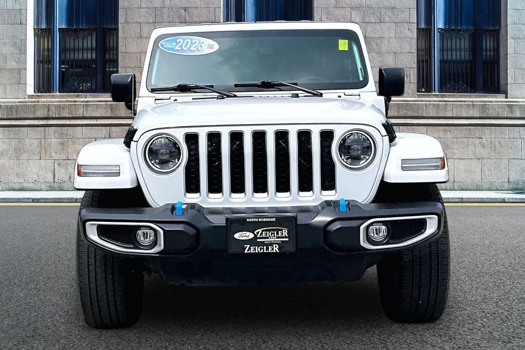 Used 2023 Jeep Wrangler Unlimited Sahara AWD/4WD image 3