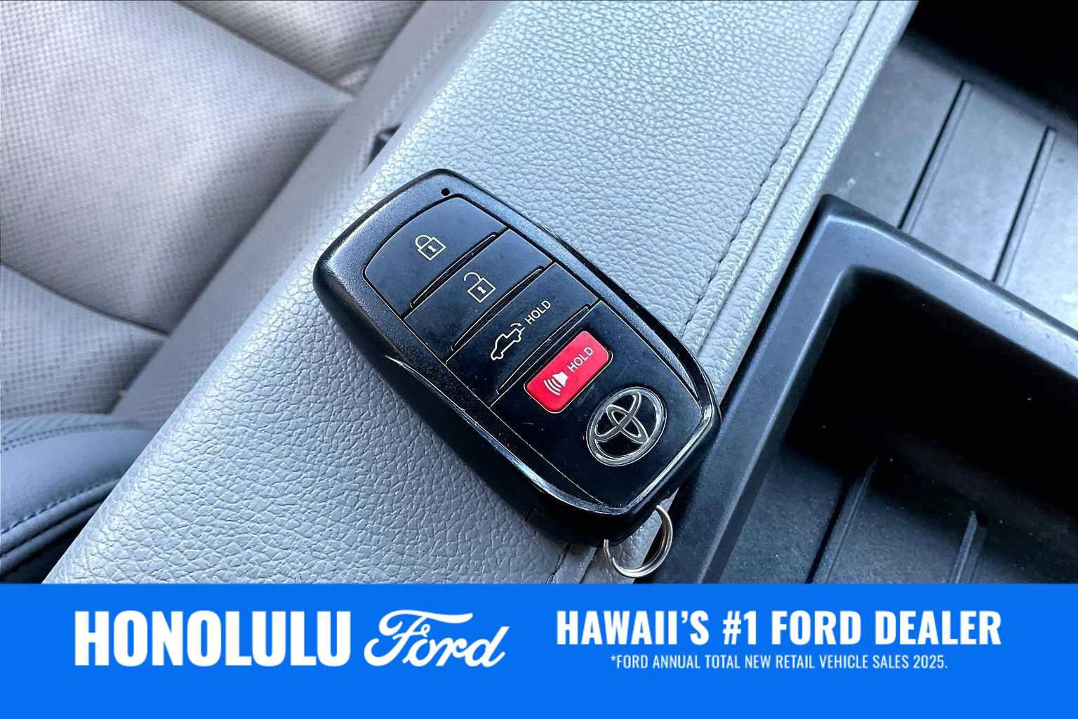 Used 2023 Toyota Tundra Limited AWD/4WD image 19