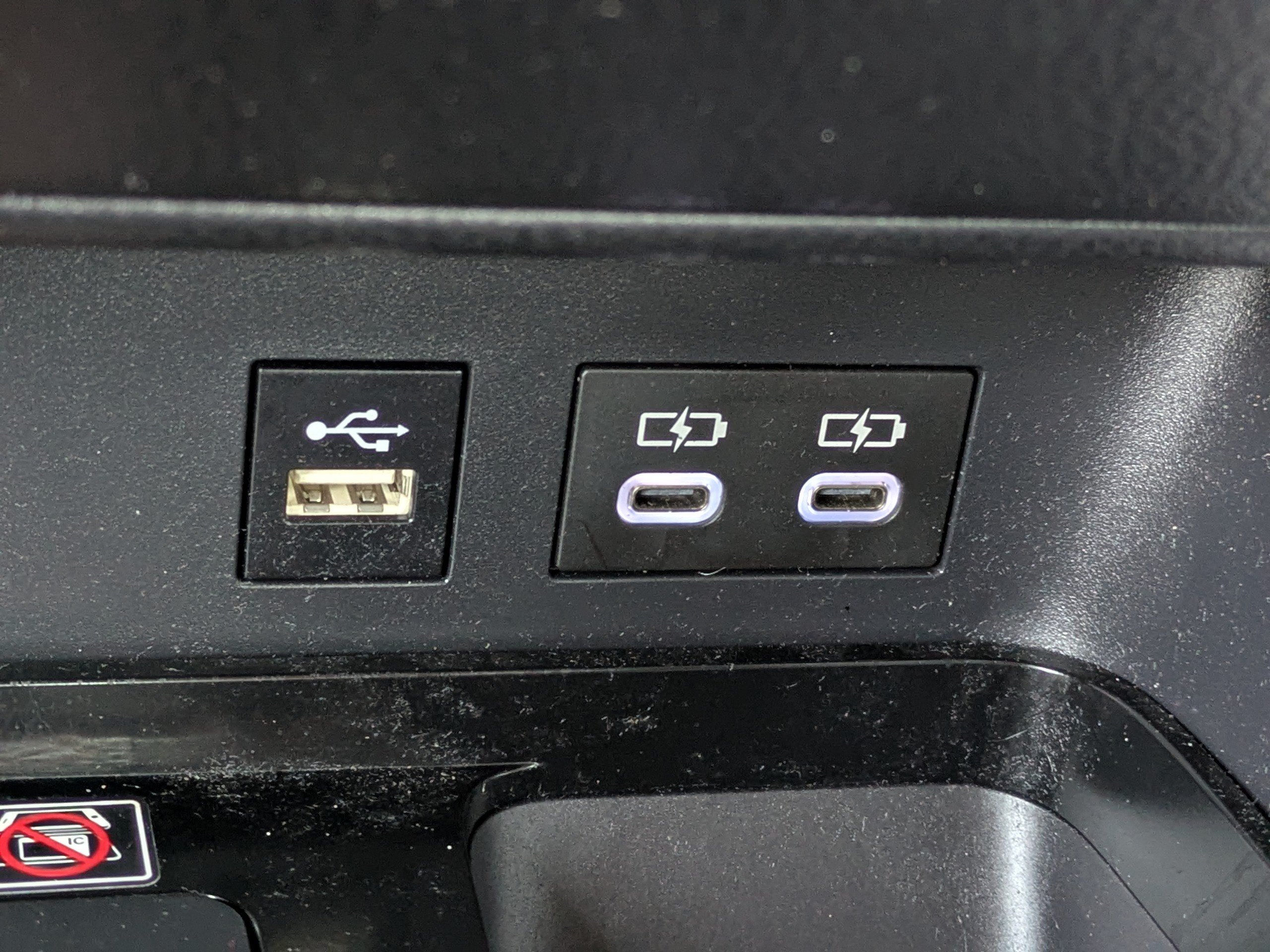 Used 2025 Toyota Camry LE w/ Convenience Package FWD image 22