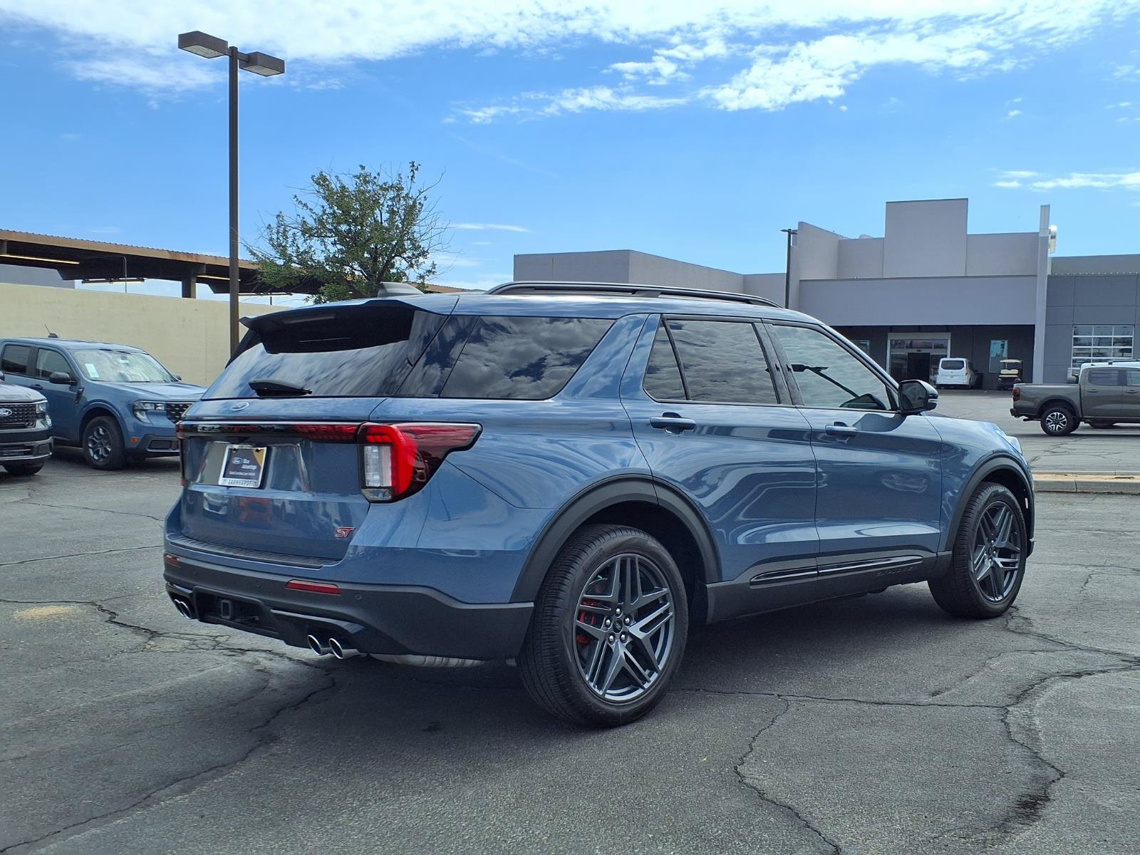 Certified 2025 Ford Explorer ST AWD/4WD image 6