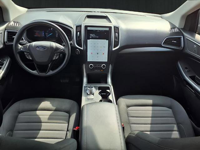 Certified 2022 Ford Edge SE image 12