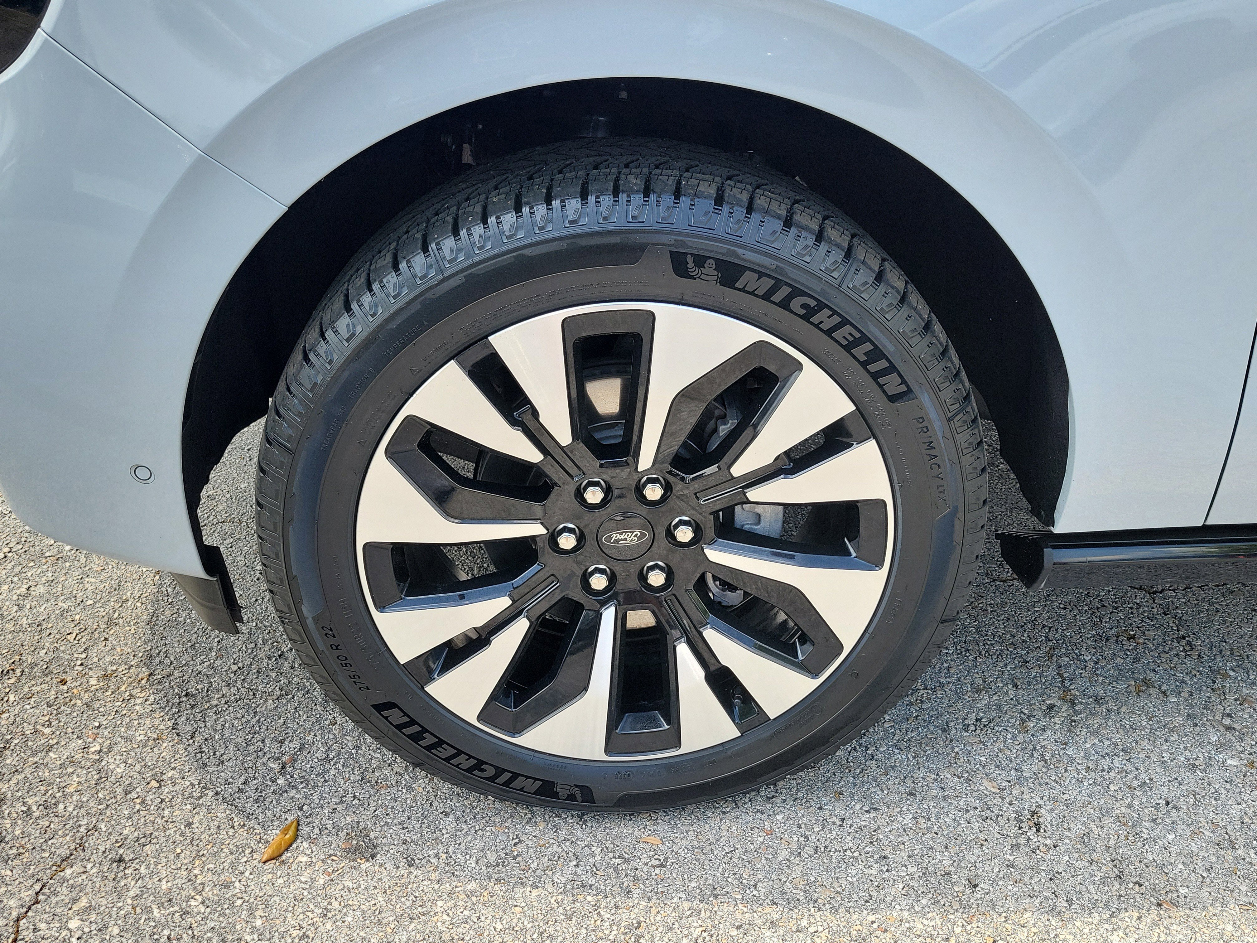 Certified 2025 Ford Expedition Max Platinum w/ Driver's Package image 8