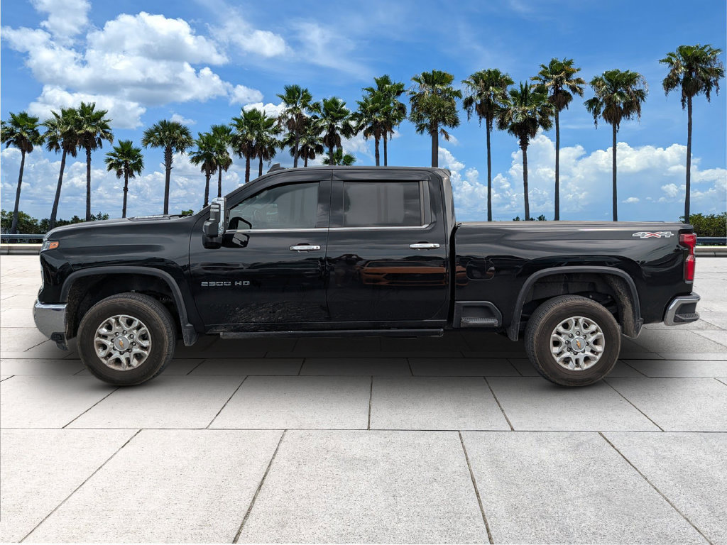 Used 2024 Chevrolet Silverado 2500 LTZ AWD/4WD image 5