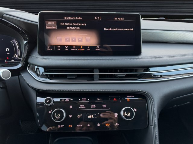 Used 2024 INFINITI QX60 Luxe AWD/4WD image 11