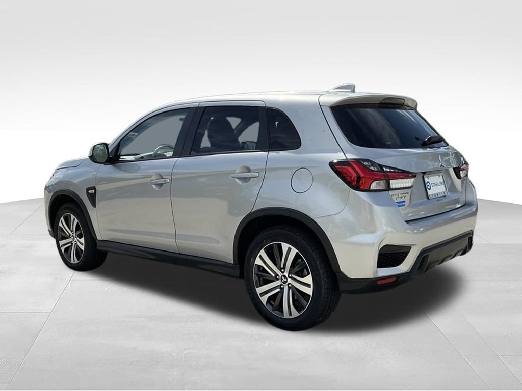 Used 2025 Mitsubishi Outlander Sport ES AWD/4WD image 6