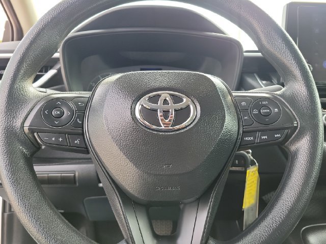 Used 2025 Toyota Corolla LE FWD image 25