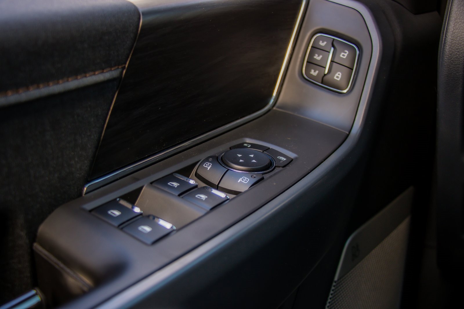 Certified 2024 Ford F150 Lariat w/ Bed Utility Package image 12