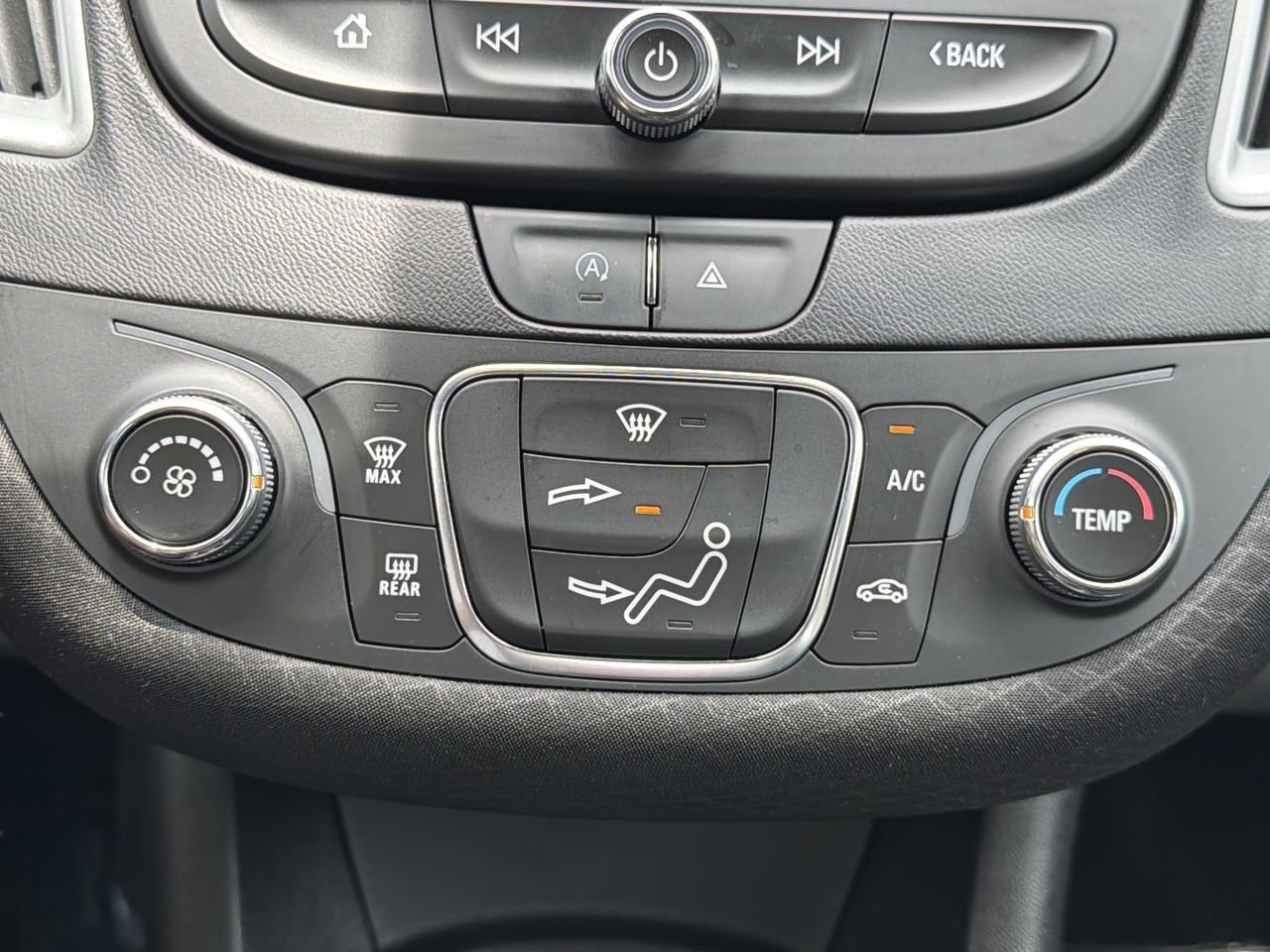 Used 2023 Chevrolet Malibu RS FWD image 22