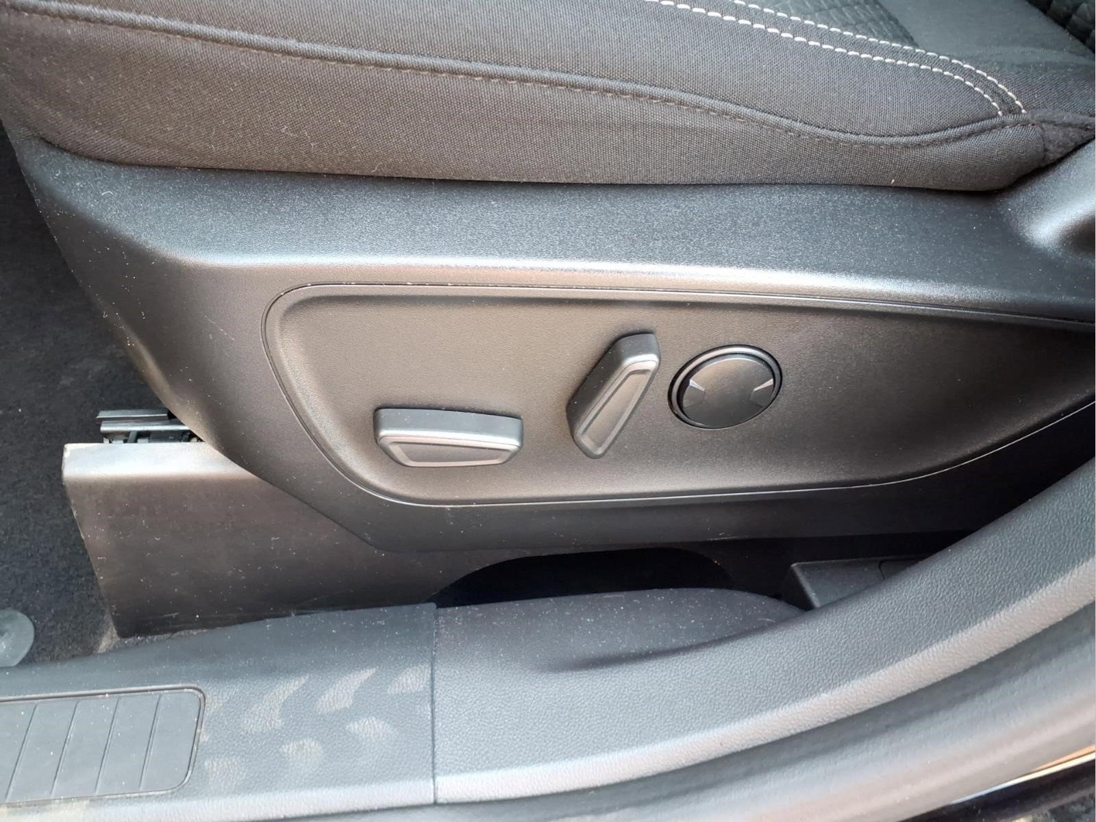 Certified 2023 Ford Escape Active AWD/4WD image 15