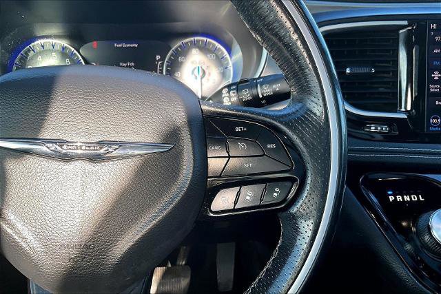 Used 2020 Chrysler Pacifica Limited w/ Advanced Safetytec Group image 22