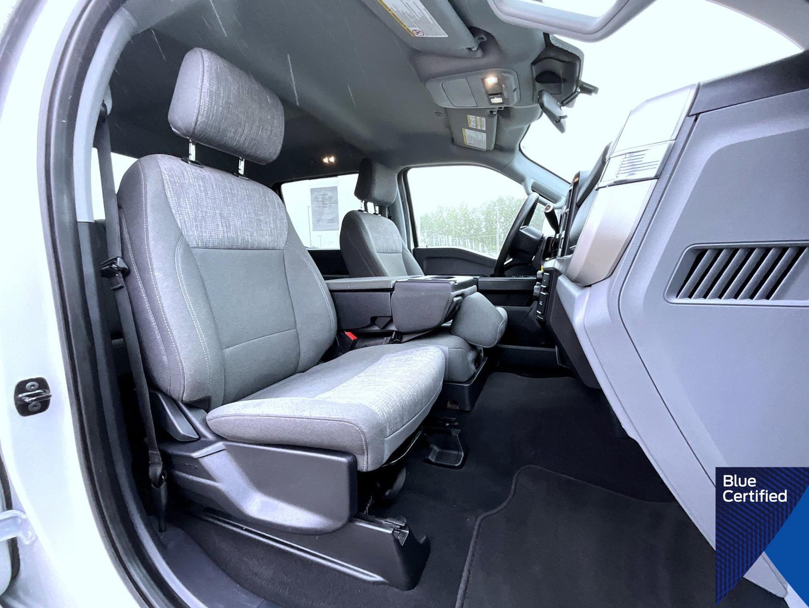 Certified 2025 Ford F250 XLT AWD/4WD image 16