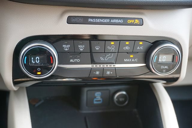 Certified 2021 Ford Escape SE w/ SE Sport Appearance Package FWD image 28