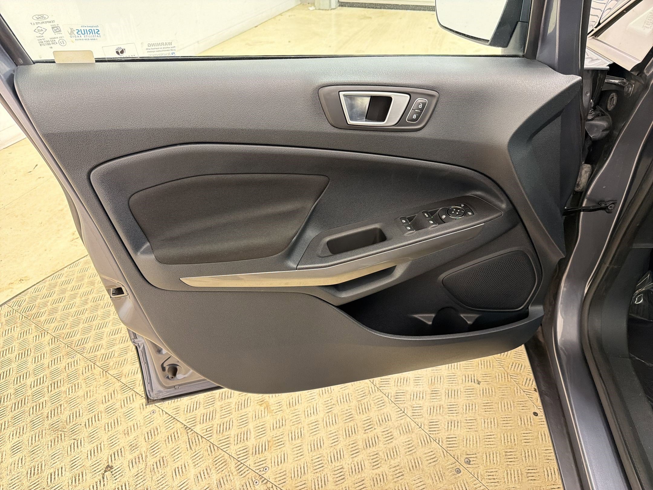 Certified 2018 Ford EcoSport SE FWD image 13
