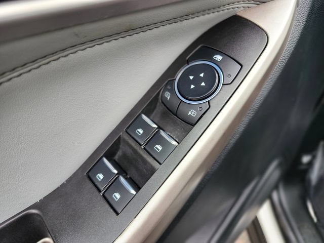Certified 2023 Ford Explorer XLT w/ Equipment Group 202A AWD/4WD image 18