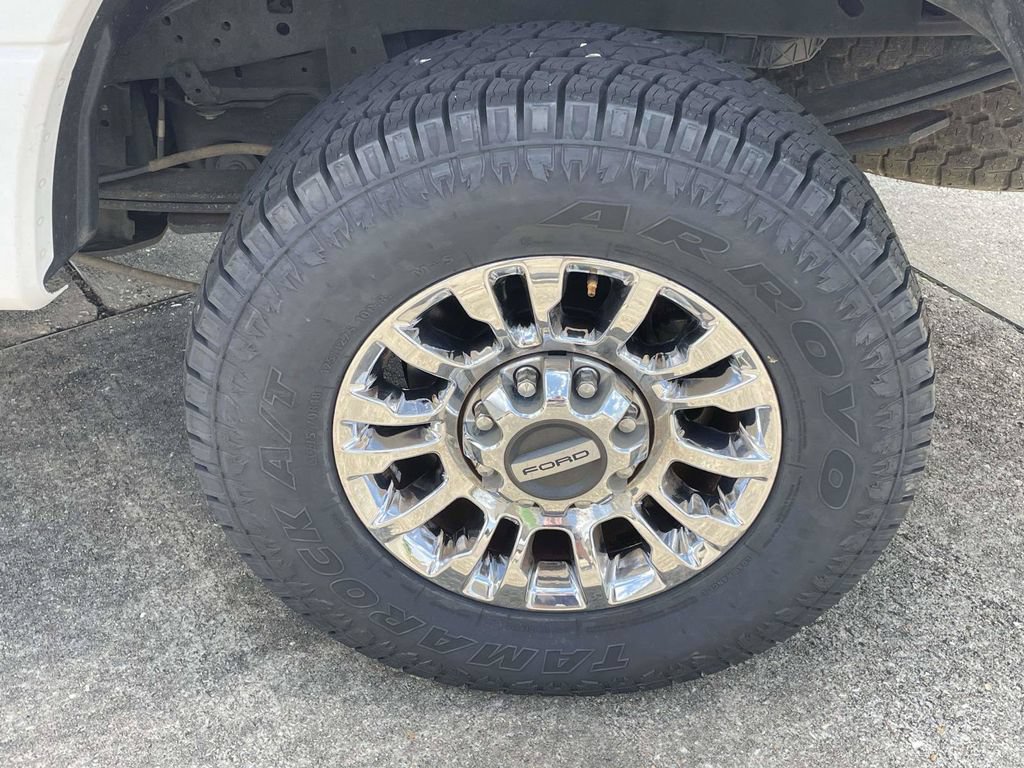 Certified 2021 Ford F250 XLT w/ XLT Premium Package AWD/4WD image 9
