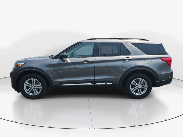 Certified 2023 Ford Explorer XLT w/ Equipment Group 202A AWD/4WD image 8