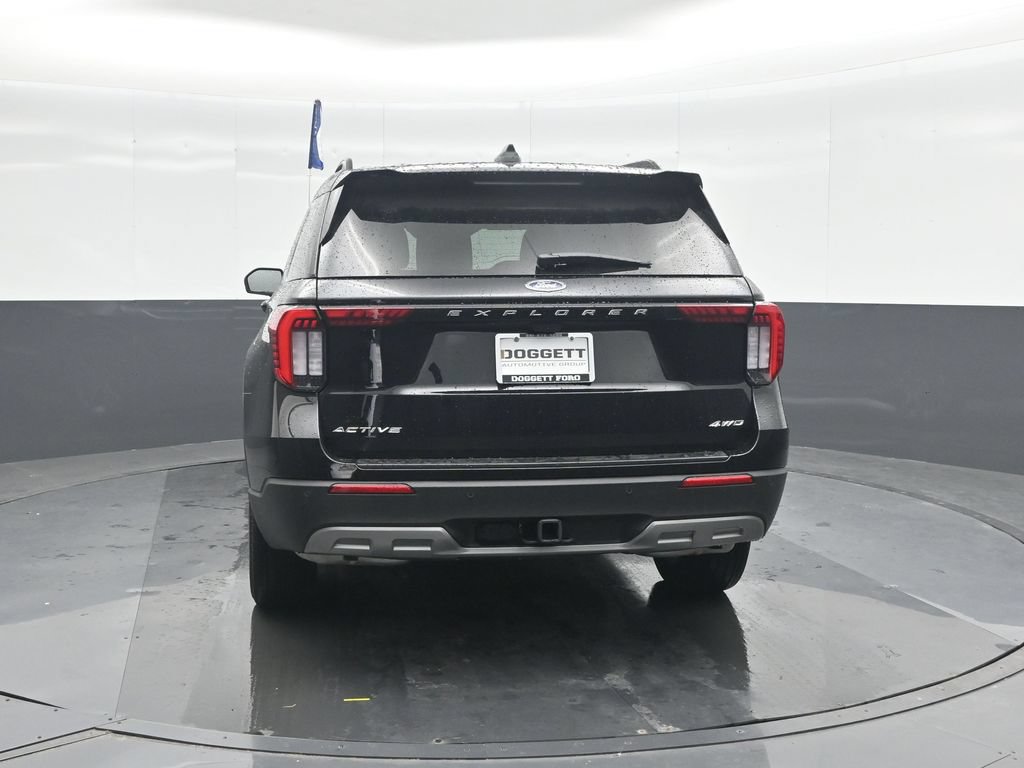 Certified 2026 Ford Explorer Active w/ Active Comfort Package AWD/4WD image 17