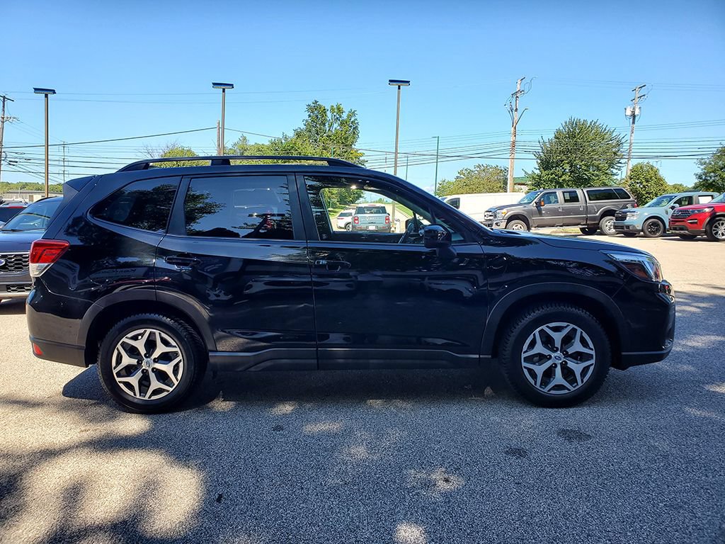 Used 2019 Subaru Forester Premium w/ All-Weather Package AWD/4WD image 4