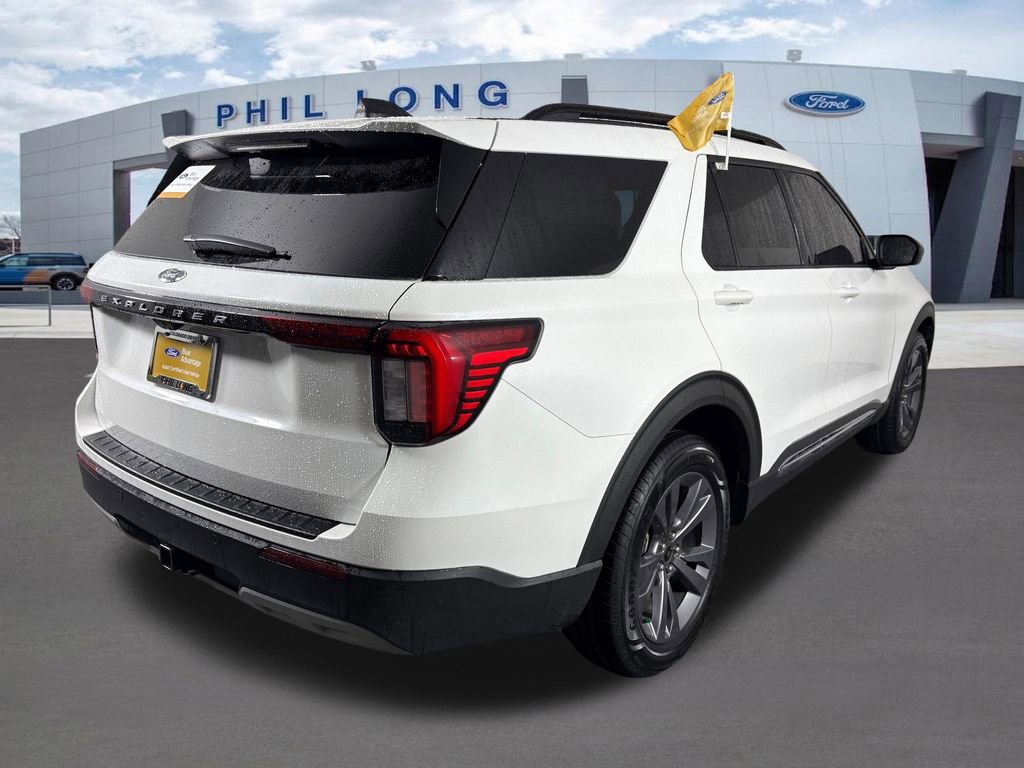 Certified 2025 Ford Explorer Active w/ Active Comfort Package AWD/4WD image 5