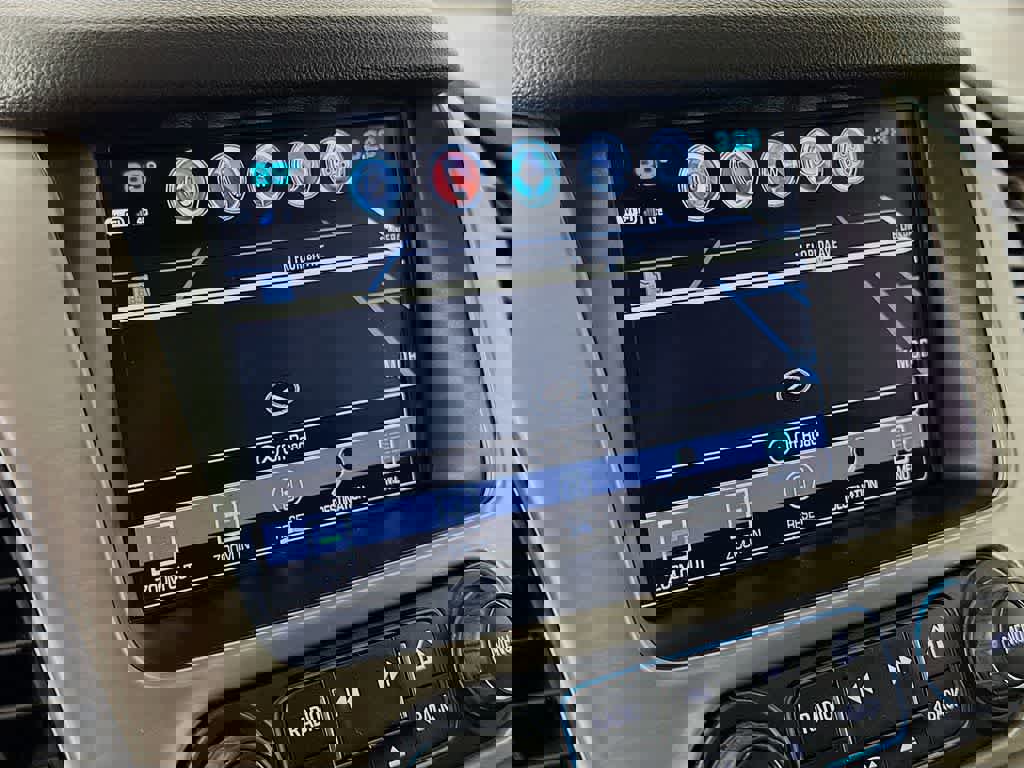 Used 2019 GMC Yukon Denali w/ Open Road Package image 28