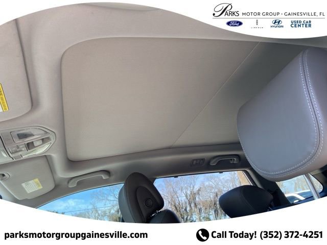 Used 2018 Hyundai Santa Fe Limited FWD image 12