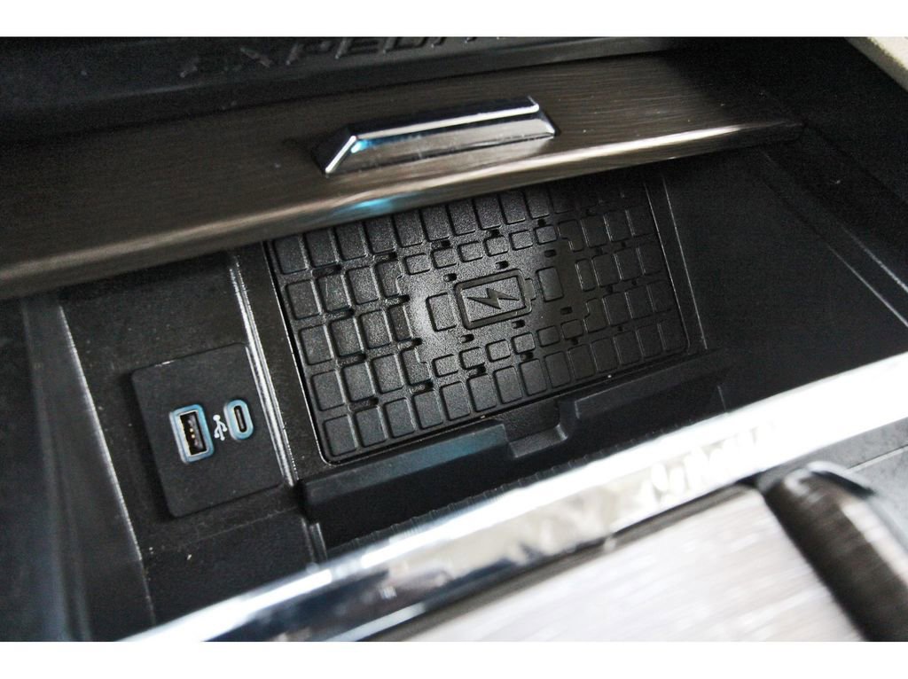 Certified 2022 Ford Expedition Max Limited image 28