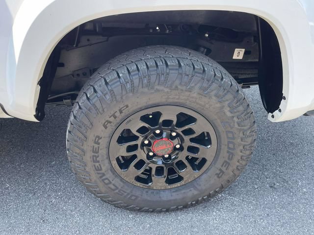 Used 2023 Toyota Tacoma TRD Sport w/ Advanced Technology Package AWD/4WD image 23