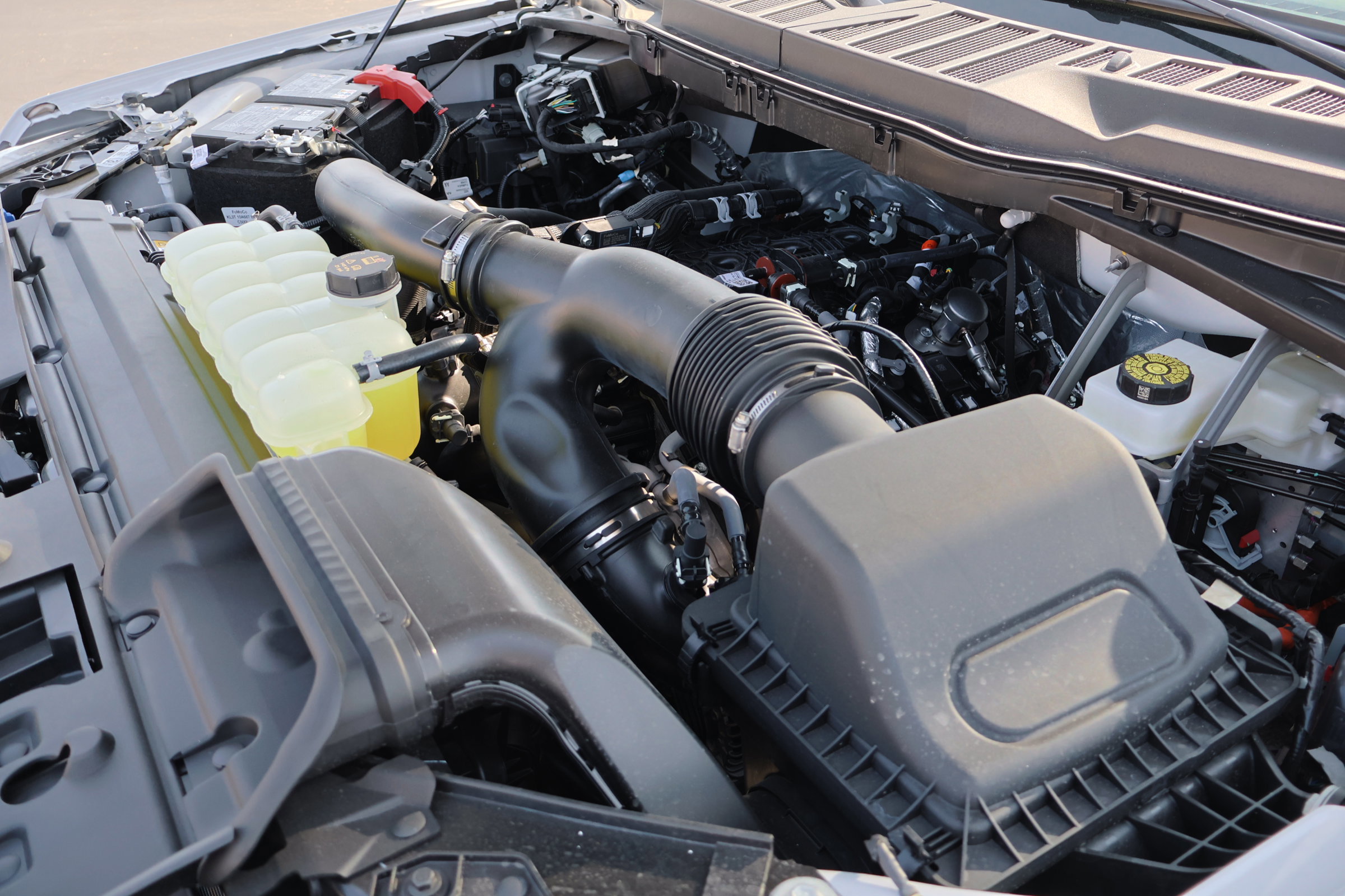 Certified 2025 Ford F150 Lariat w/ Equipment Group 501A Mid image 44