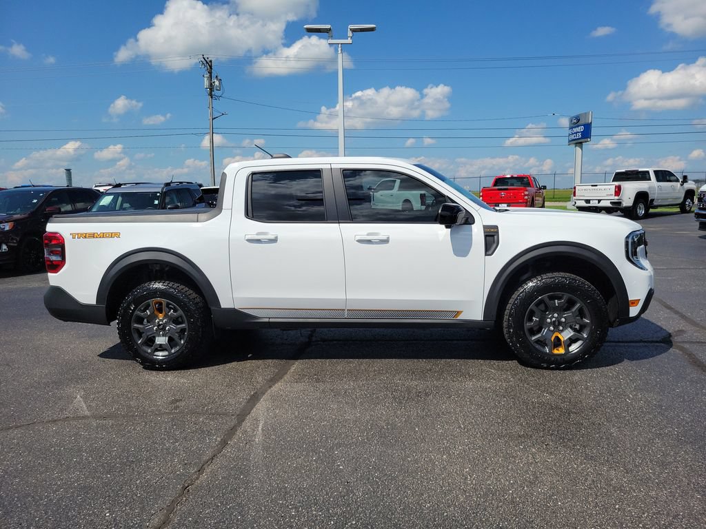 Certified 2025 Ford Maverick Tremor AWD/4WD image 3