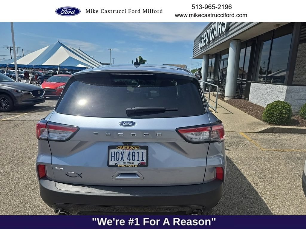 Certified 2022 Ford Escape SE w/ SE Sport Appearance Package FWD image 5
