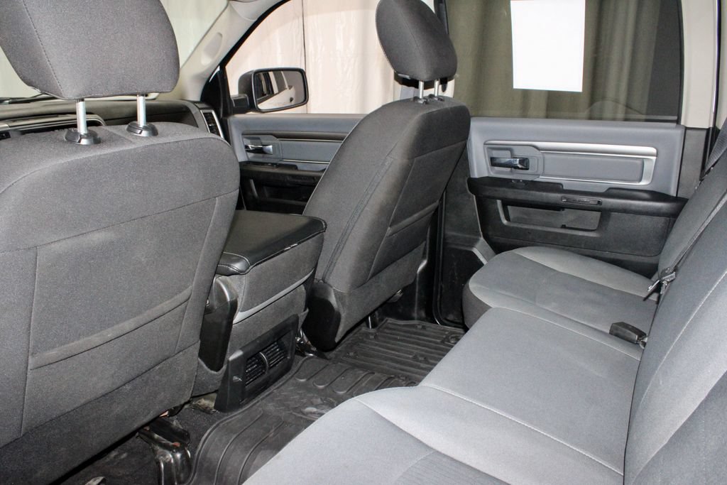 Used 2023 RAM 1500 Classic SLT w/ Electronics Group AWD/4WD image 19