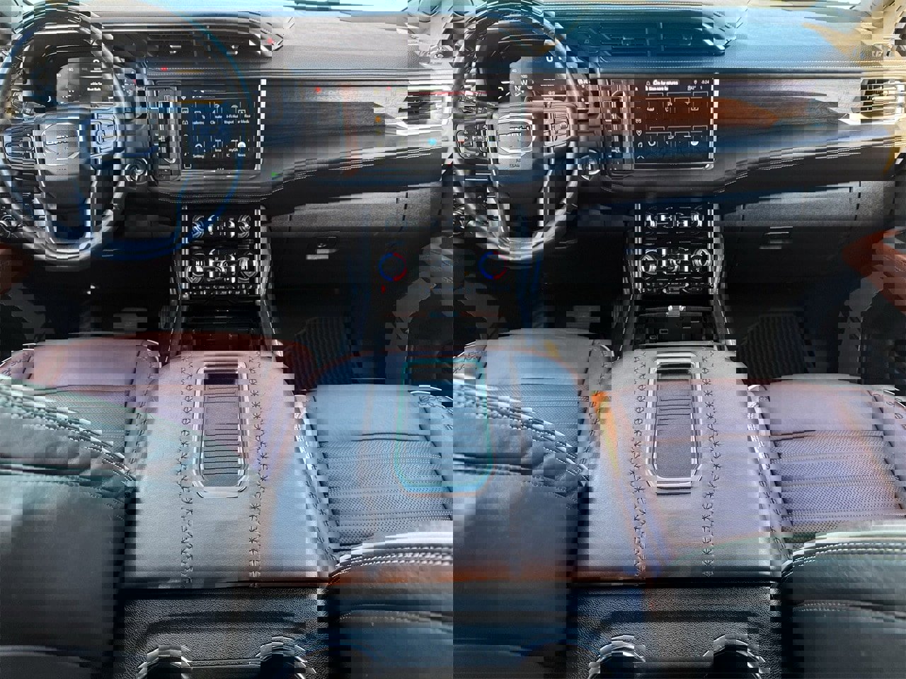 Used 2023 GMC Yukon Denali Ultimate image 10