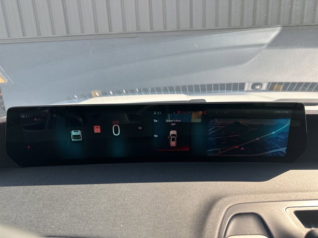 Certified 2025 Ford Expedition Active image 18