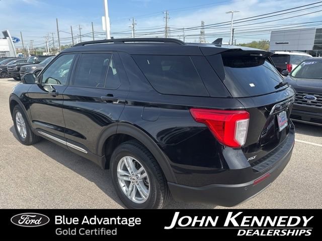 Certified 2023 Ford Explorer XLT w/ Equipment Group 202A AWD/4WD image 4