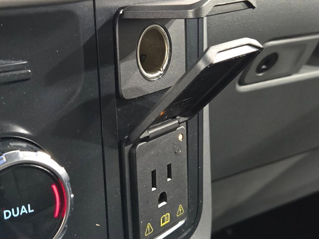 Certified 2022 Ford F150 XLT w/ Equipment Group 302A High image 29