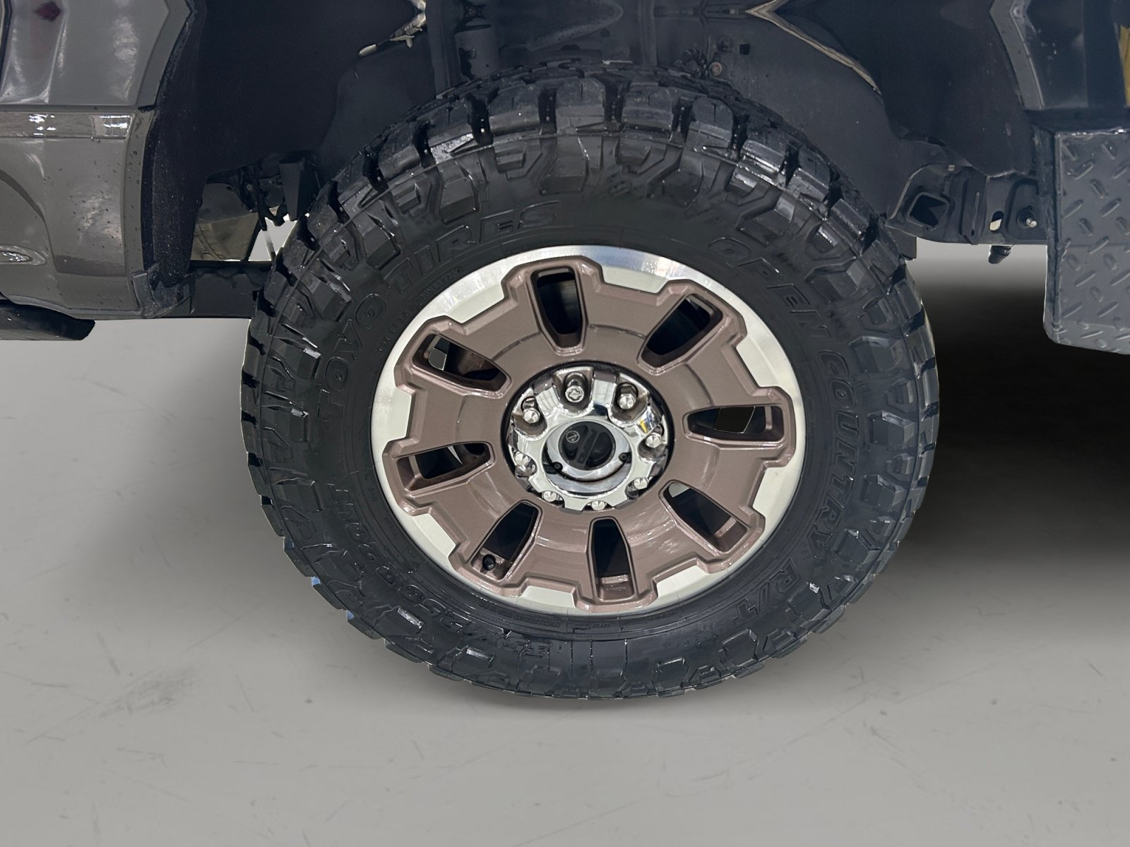 Certified 2024 Ford F250 King Ranch w/ FX4 Off-Road Package AWD/4WD image 9