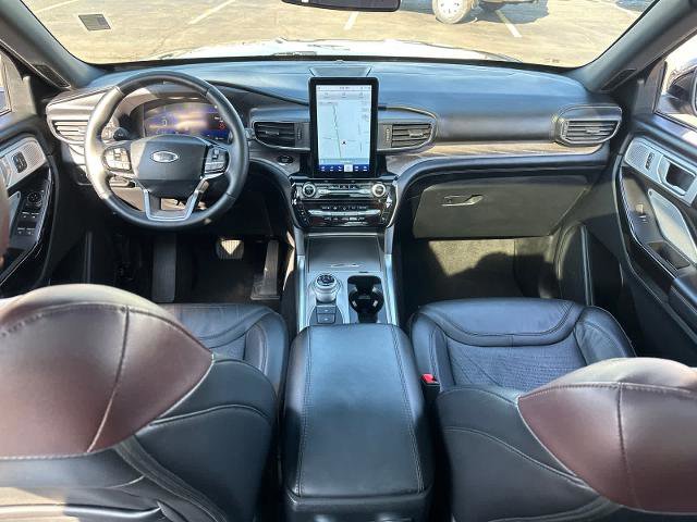 Certified 2023 Ford Explorer Platinum w/ Technology Package image 15