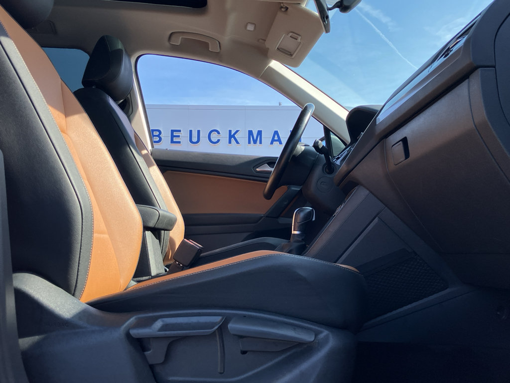 Used 2019 Volkswagen Tiguan SE AWD/4WD image 38
