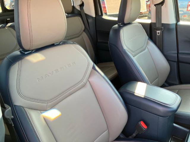 Certified 2025 Ford Maverick Lariat w/ 4K Tow Package AWD/4WD image 20