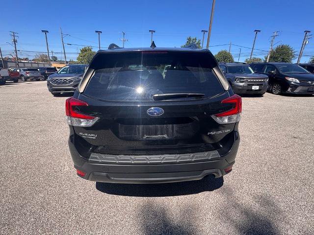 Used 2019 Subaru Forester Premium w/ All-Weather Package AWD/4WD image 4