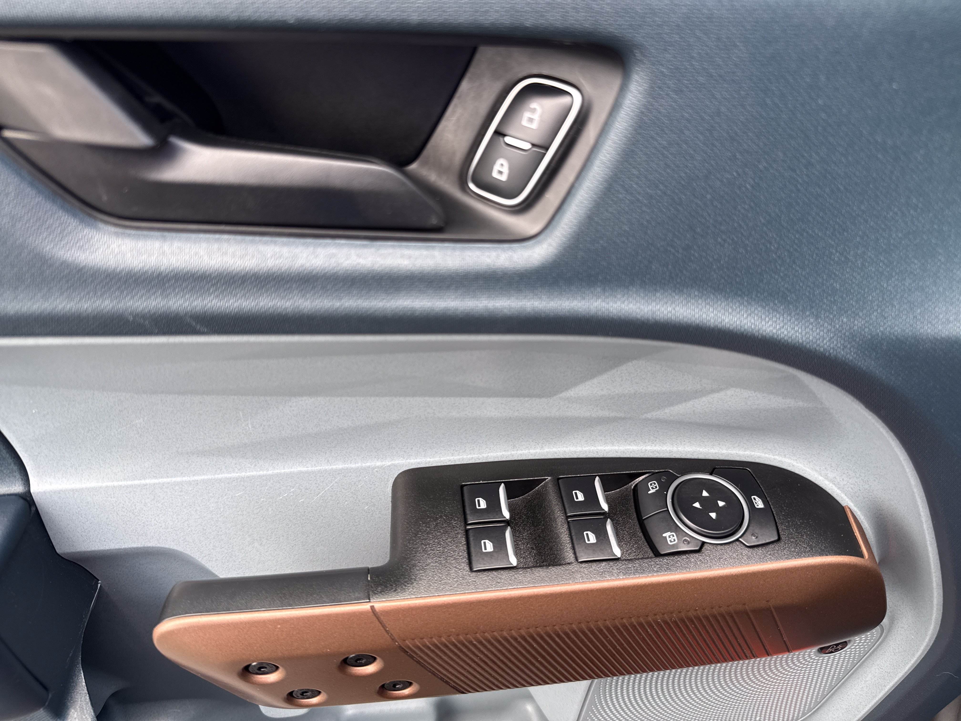 Certified 2024 Ford Maverick Lariat FWD image 14