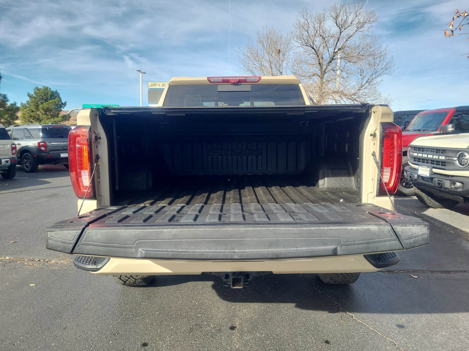Used 2022 GMC Sierra 1500 AT4X image 34