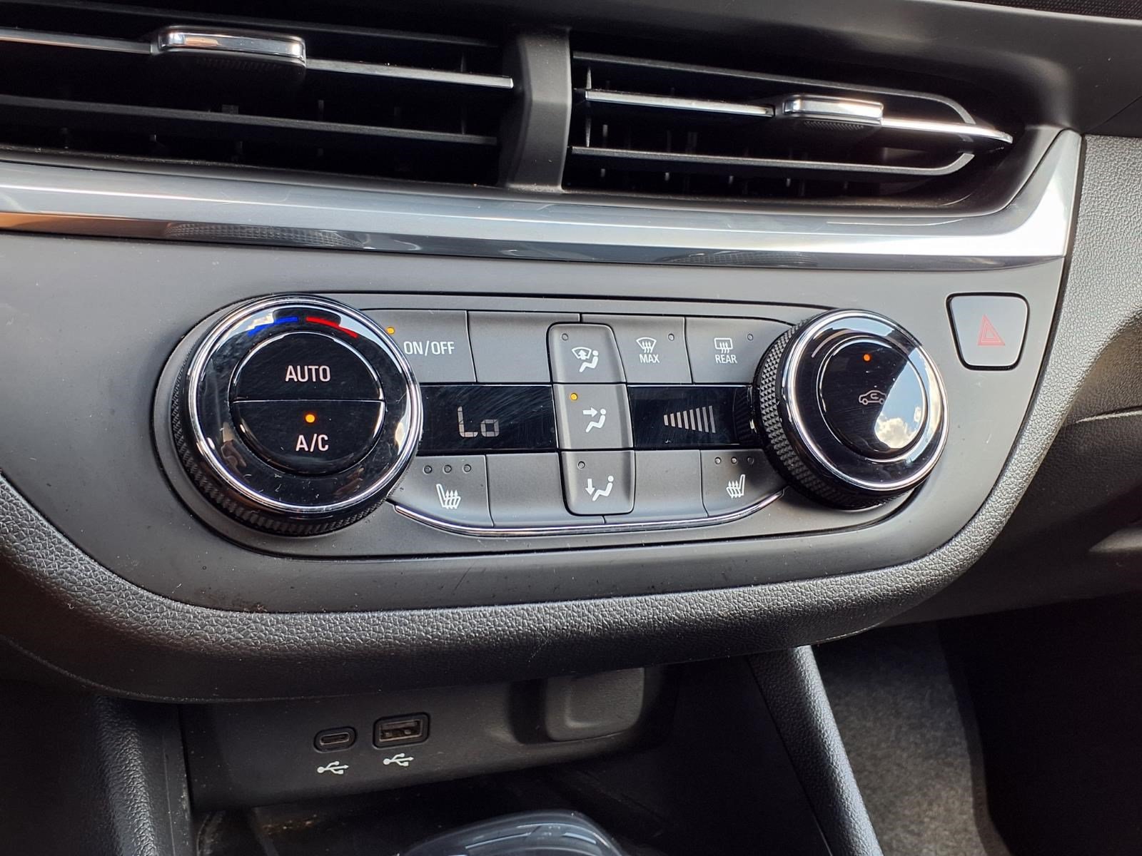 Used 2024 Buick Envista Preferred w/ Convenience I Package FWD image 18
