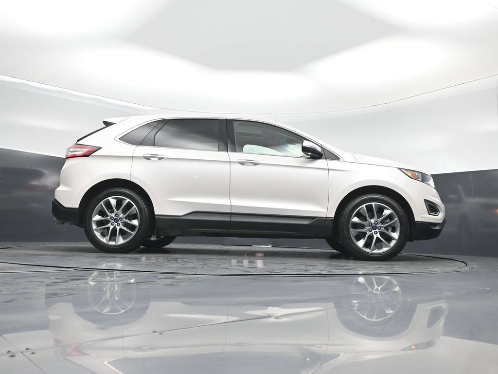 Certified 2018 Ford Edge Titanium w/ Equipment Group 302A AWD/4WD image 47