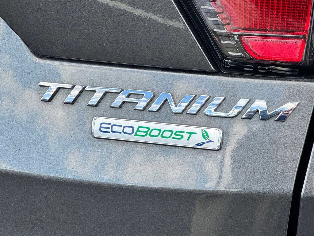 Certified 2017 Ford Escape Titanium FWD image 32