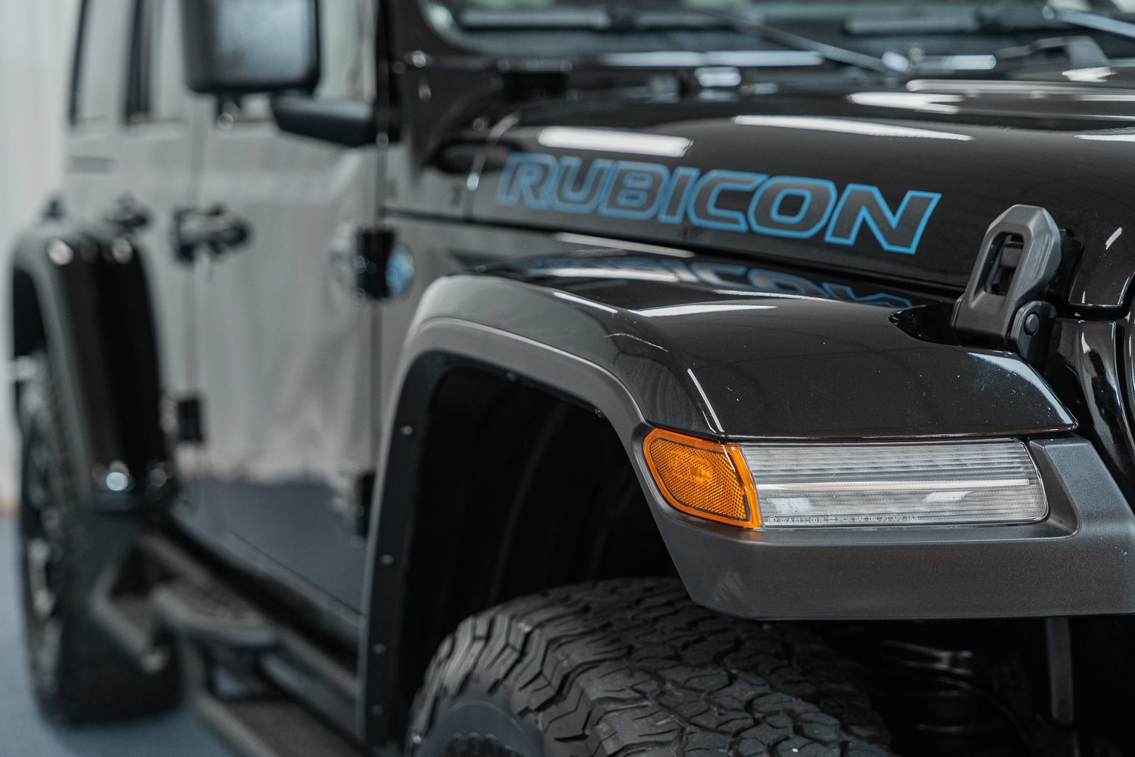 Used 2024 Jeep Wrangler Unlimited Rubicon 4xe AWD/4WD image 17
