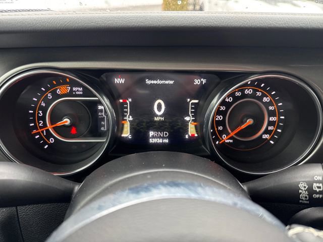 Used 2020 Jeep Wrangler Unlimited Sahara image 20