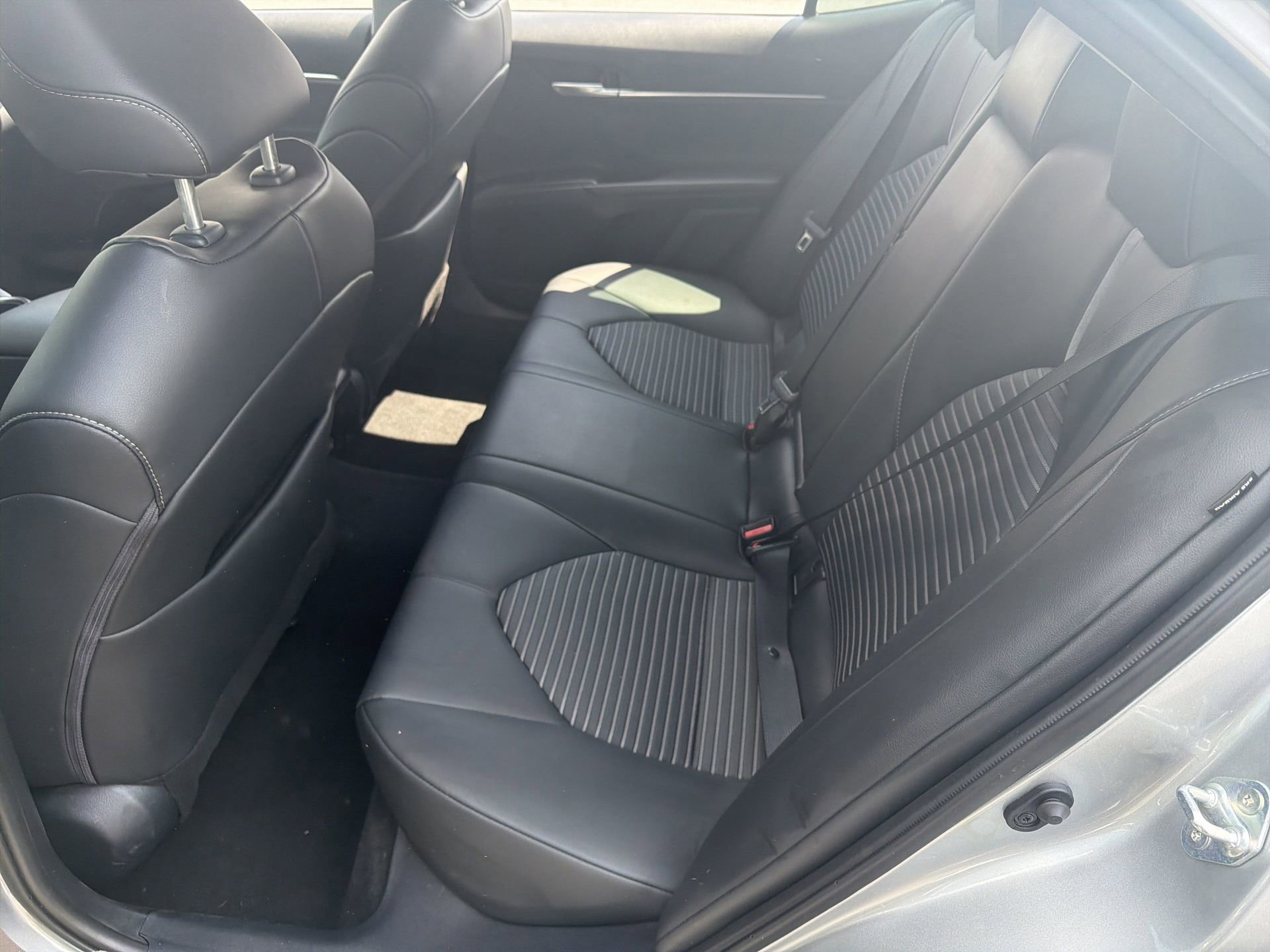 Used 2024 Toyota Camry SE w/ Convenience Package FWD image 23