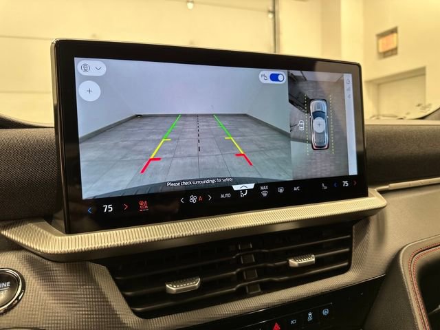 Certified 2025 Ford Explorer ST-Line image 35